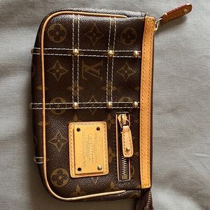 Louis Vuitton Wristlet